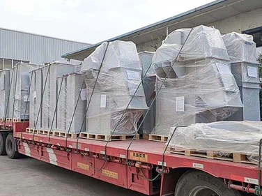 Vertical Bucket Conveyor Package Delivery-7 Vertical Bucket Conveyor Package Delivery-7