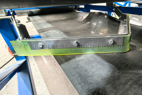 Mobile Inclined Belt Conveyors Return Belt Cleaner Mobile Inclined Belt Conveyors Return Belt Cleaner